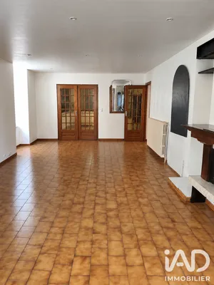 Townhouse in Reims (51100)