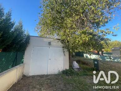 Townhouse in Montluçon (03100)