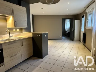 Immeuble à Sully-sur-Loire (45600)