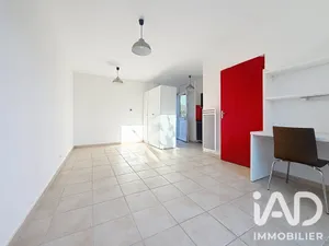 Apartment in La Rochelle (17000)