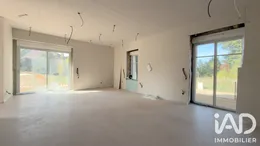 Appartement à Montferrand-le-Château (25320)