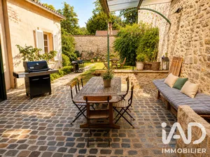 House in Fontainebleau (77300)