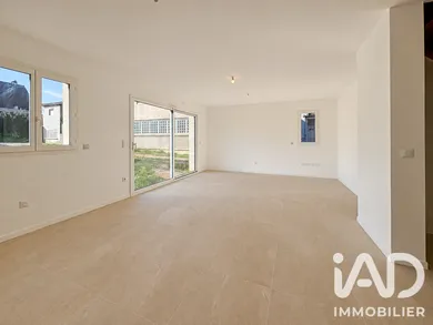 House in Orgeval (78630)
