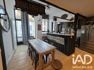 Apartment in Cusset (03300)
