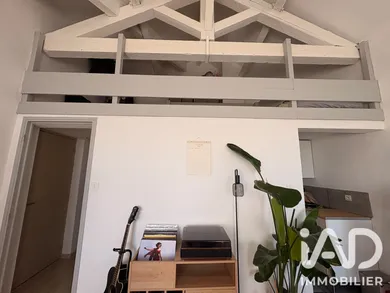 Studio à Saint-Cyr-sur-Mer (83270)
