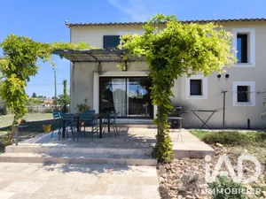 House in Roquemaure (30150)