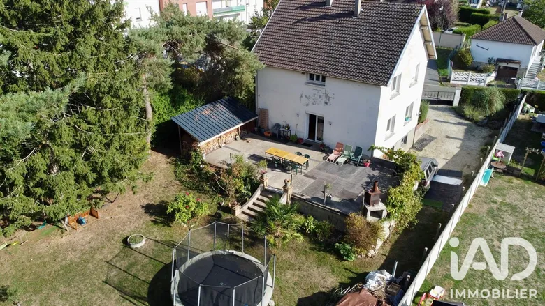 Maison 6 pièces 125 m² · à Sérifontaine · 125 m² · 215 000 €