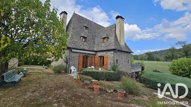 Maison traditionnelle à Saint-Étienne-de-Maurs (15600)
