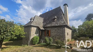 Maison traditionnelle à Saint-Étienne-de-Maurs (15600)