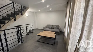 Maison de village à Saint-Gilles (30800)
