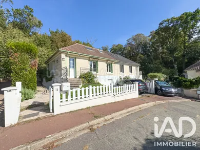 Maison à L'Étang-la-Ville (78620)