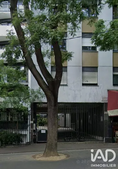 Parking à Paris (75019)
