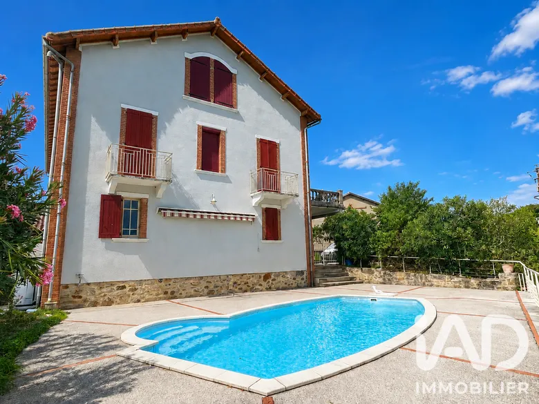 Maison 6 pièces 168 m² · à Lacapelle-Ségalar · 168 m² · 320 000 €