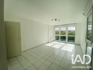 Appartement à Hénin-Beaumont (62110)
