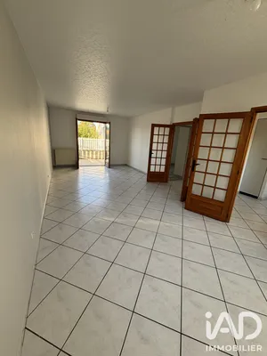 Apartment in Saint-Jean-Bonnefonds (42650)