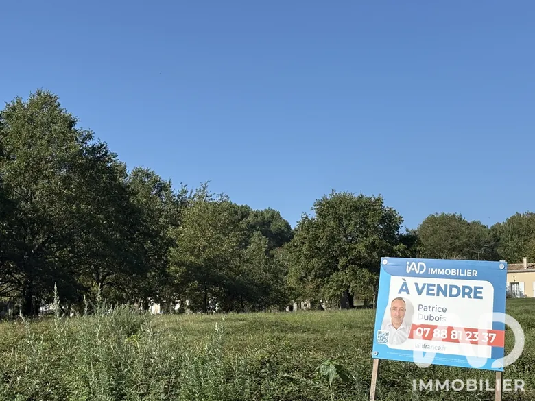 Terrain à Boisredon (17150) · 33 750 €