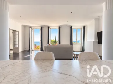 Appartement à Toulon (83000)
