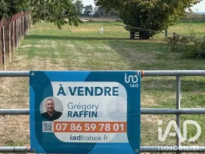 Terrain à bâtir à Cherveux (79410)
