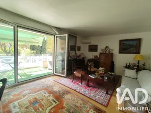 Apartment in Hyères (83400)