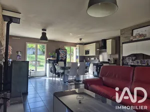 Detached house in Pont-sur-Yonne (89140)
