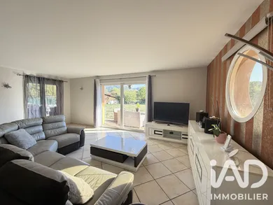 Maison d'architecte à Poncin (01450)