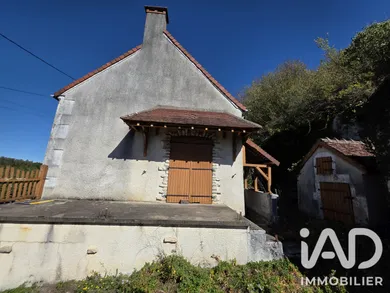 Maison de village à La Chapelle-Saint-André (58210)