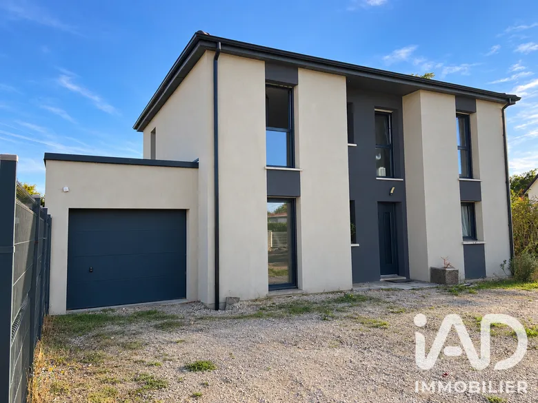 Maison 5 pièces 134 m² · à Saint-Jean-de-la-Ruelle · 134 m² · 343 000 €