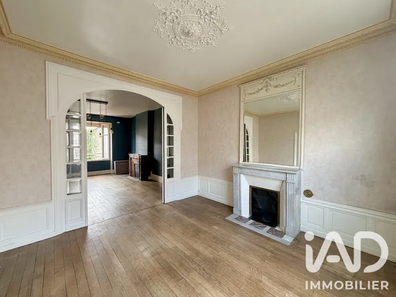 Maison 7 pièces 150 m² · à Saint-Amand-Montrond · 150 m² · 199 800 €