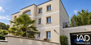 House in Vaux-sur-Seine (78740)