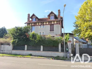 Maison de campagne à Houville-la-Branche (28700)