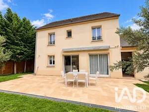 Traditional house in Épinay-sur-Seine (93800)