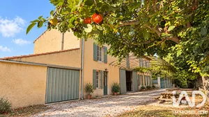 Mas in Noves (13550)