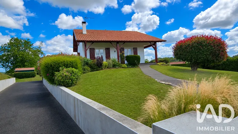 Maison 5 pièces 116 m² · à Domezain-Berraute · 116 m² · 335 000 €
