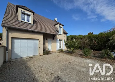 Maison traditionnelle à Vernou-la-Celle-sur-Seine (77670)