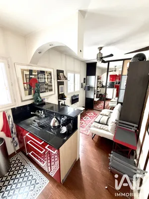 Apartment in Paris (75003)