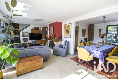 Maison d'architecte à Maule (78580)