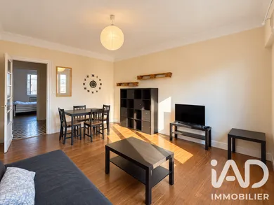 Apartment in Grenoble (38100)