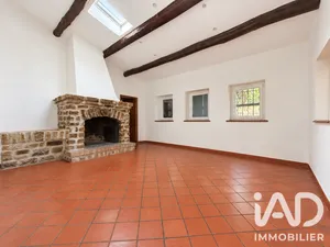 House in Signes (83870)