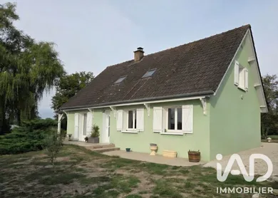 Maison à Villy-le-Bois (10800)