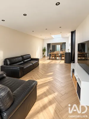 Maison à Lille (59160)