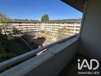 Apartment in Reims (51100)