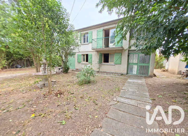 Maison 5 pièces 156 m² · à Rodilhan · 156 m² · 230 000 €