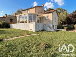 Maison de campagne à Vernoux-en-Gâtine (79240)