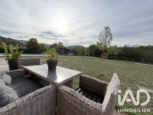 Maison d'architecte à Poncin (01450)