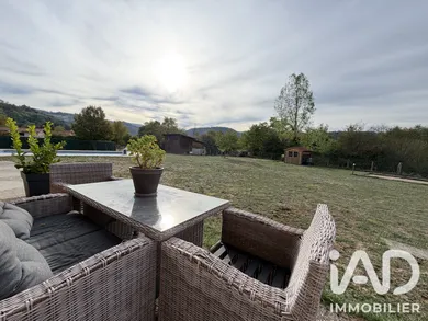 Maison d'architecte à Poncin (01450)