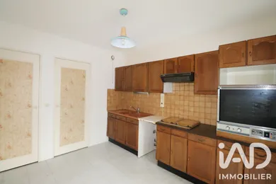 Apartment in Fleury-les-Aubrais (45400)