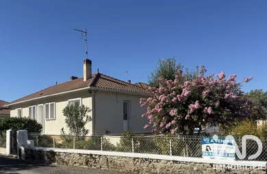 Traditional house in Varennes (24150)