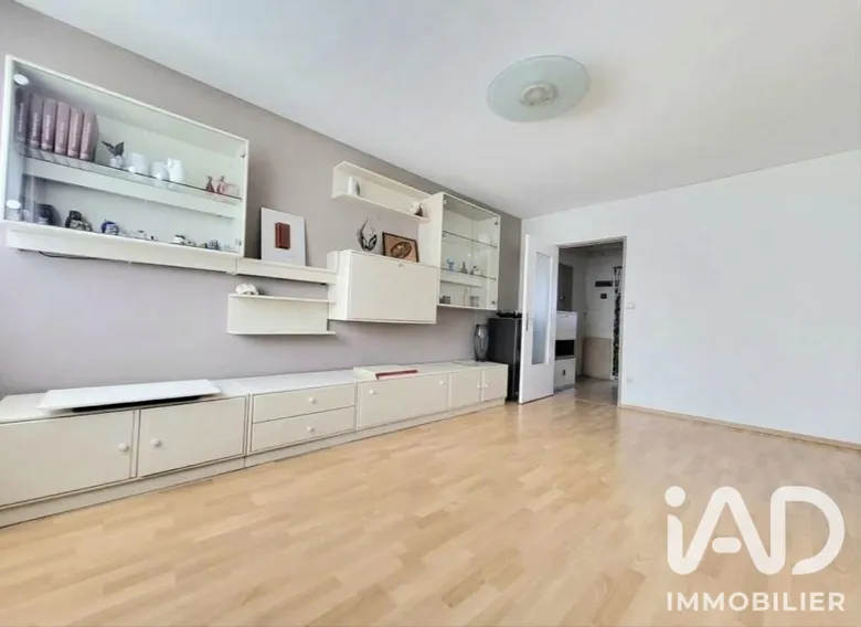 Appartement 5 pièces 95 m² · à Saint-Étienne · 95 m² · 84 000 €