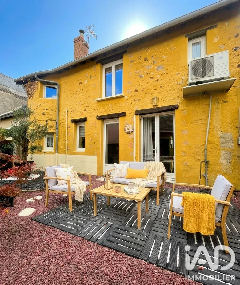 Maison 5 pièces 157 m² · à Mézeray · 157 m² · 167 000 €