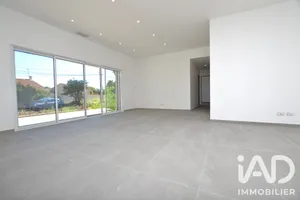 House in Canet (11200)
